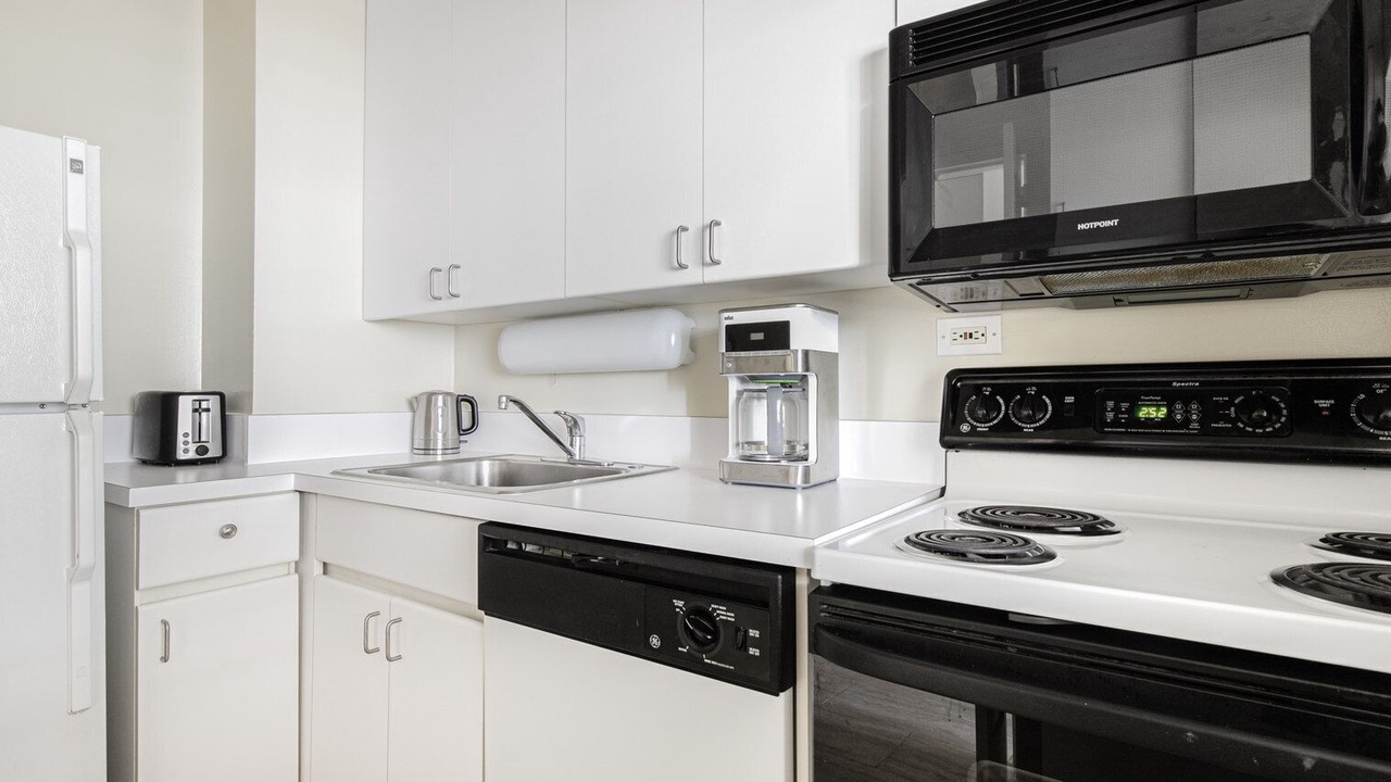 Photo of Kitchen in Lake View East