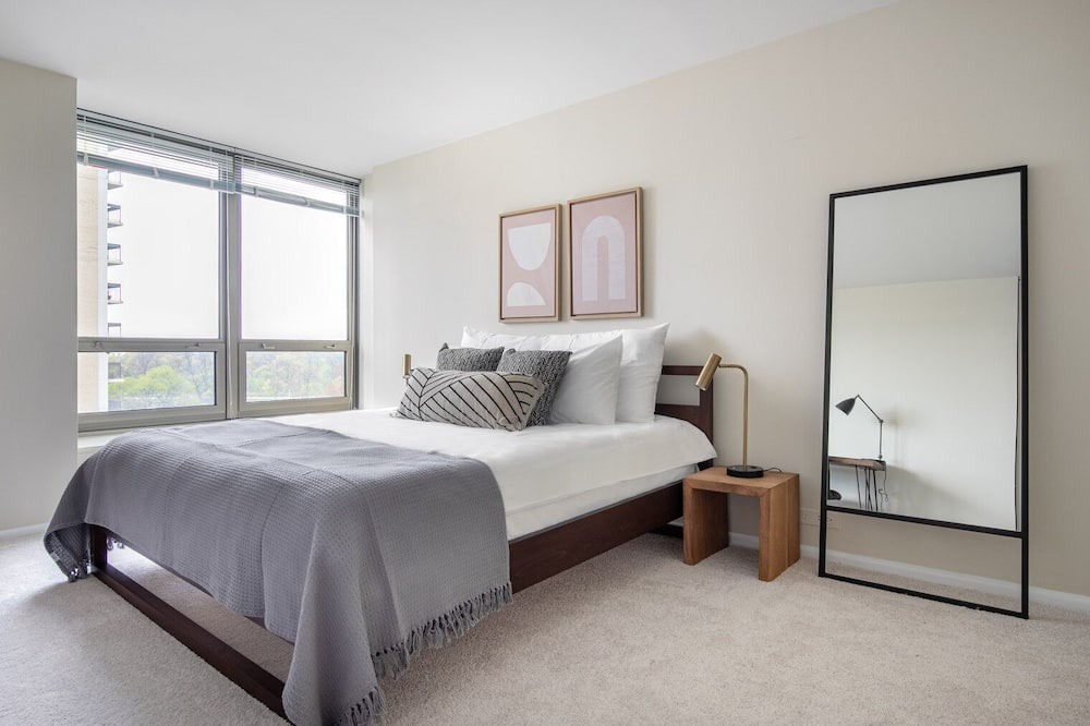 Photo of Bedroom in Lake View East