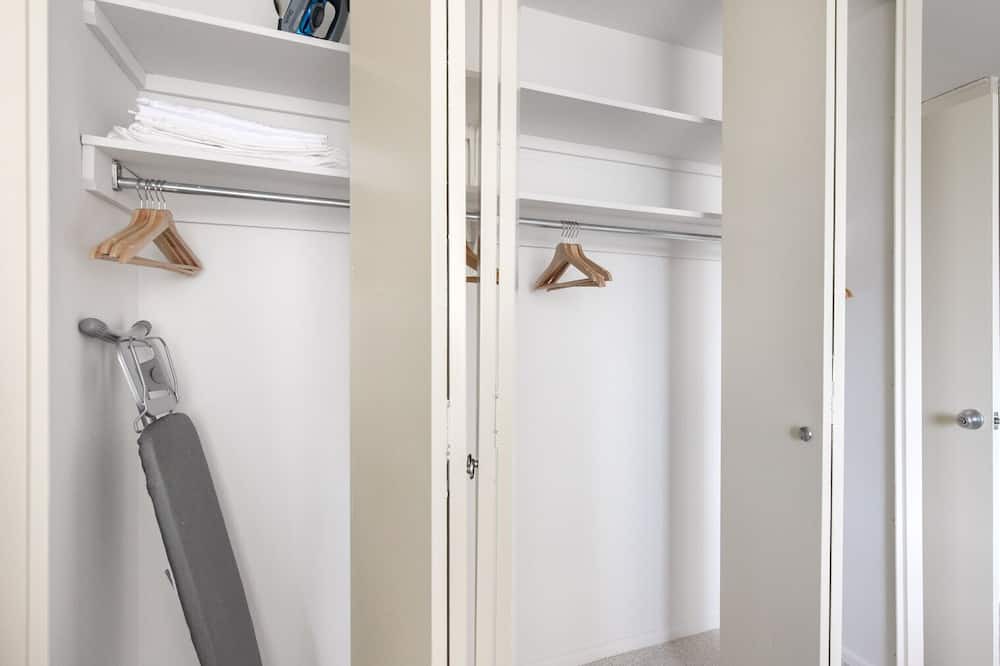 Photo of Bedroom in Lake View East