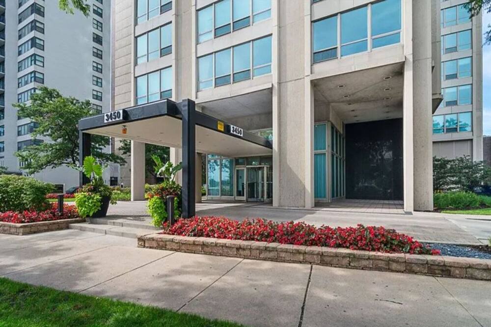 Photo of Outdoor in Lake View East