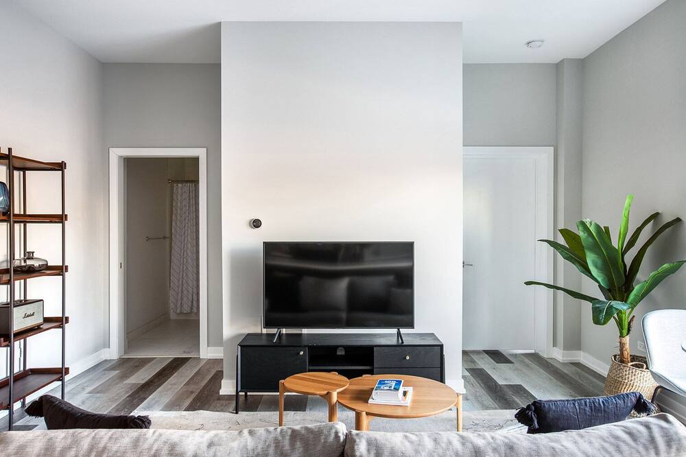 Photo of Livingroom in River West