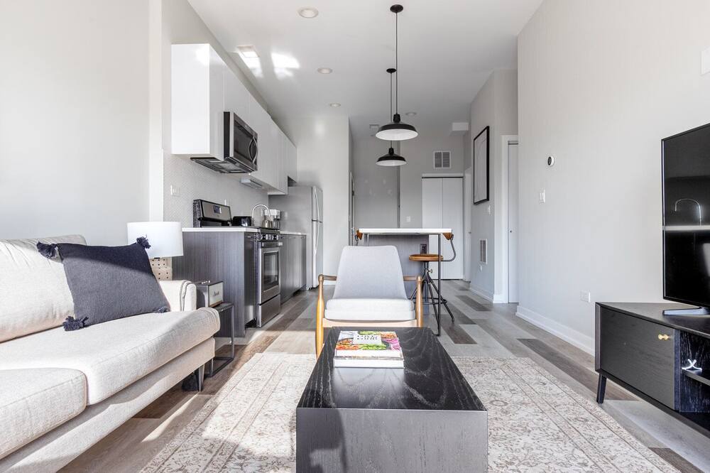 Photo of Livingroom in River West