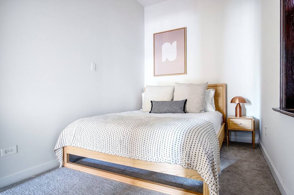 Photo of Bedroom in Park West