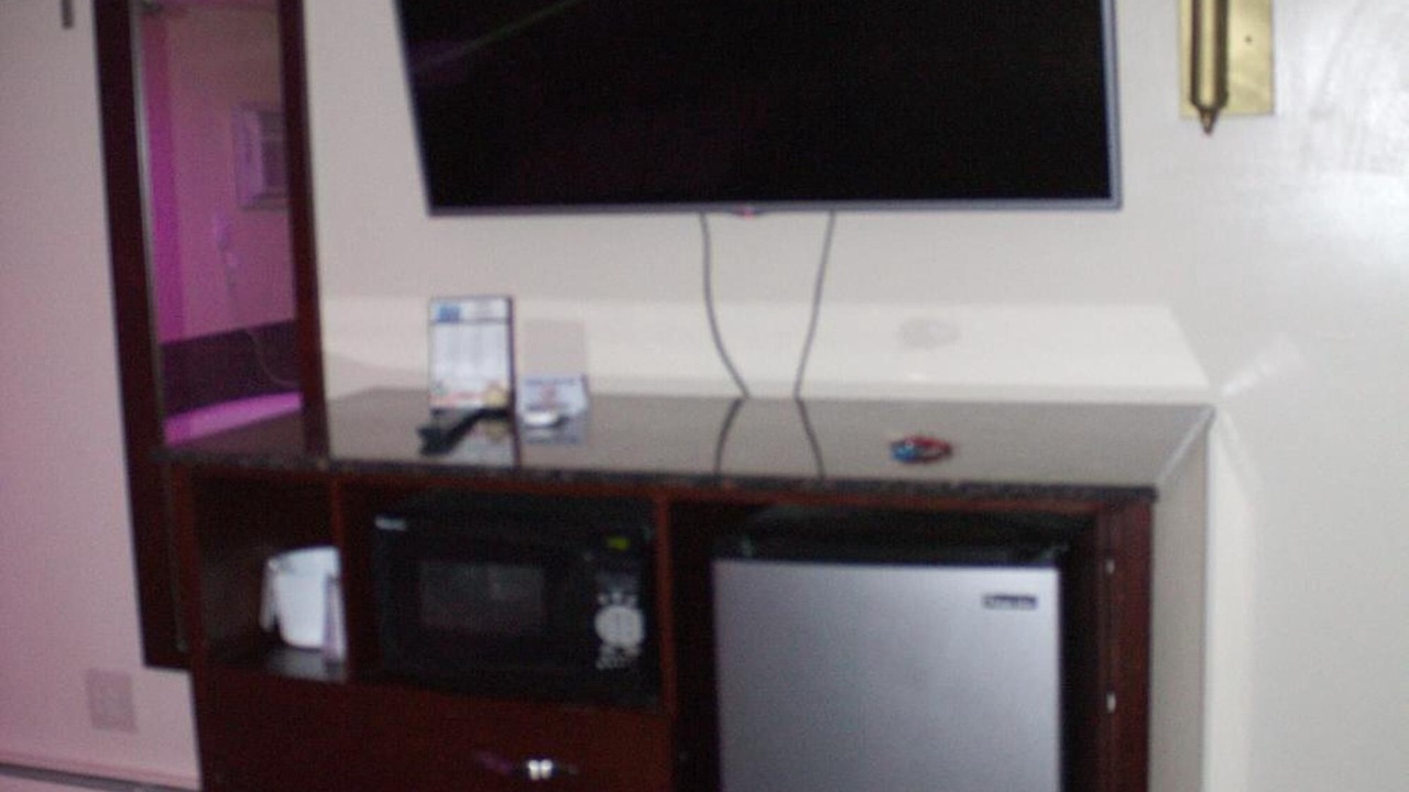 Photo of Bedroom in La Grange