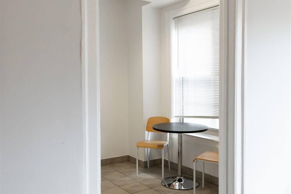 Photo of Bedroom in East Hyde Park
