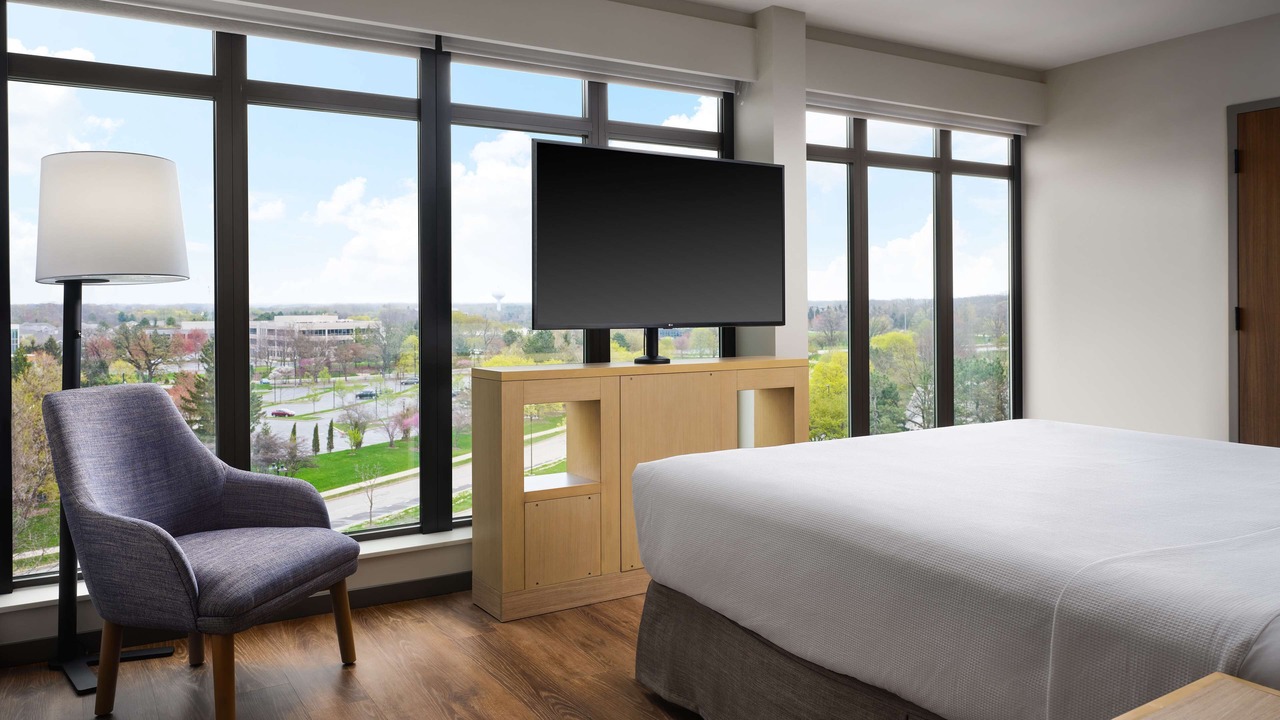 Photo of Bedroom in Lake Forest