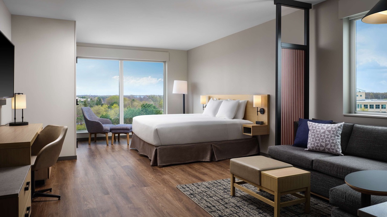 Photo of Bedroom in Lake Forest