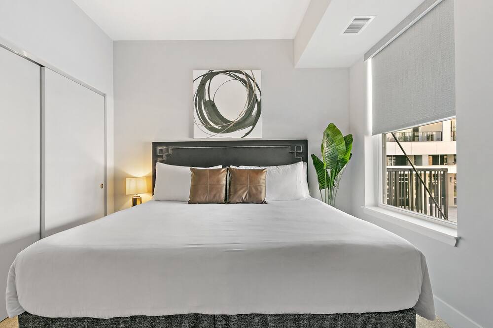 Photo of Bedroom in Warrenville
