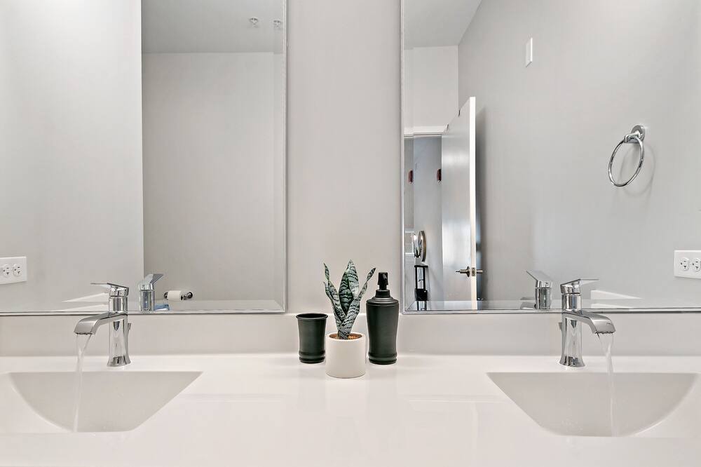 Photo of Bathroom in Warrenville