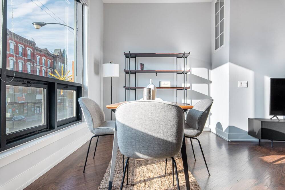 Photo of Livingroom in Noble Square
