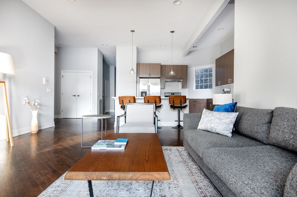Photo of Livingroom in Noble Square