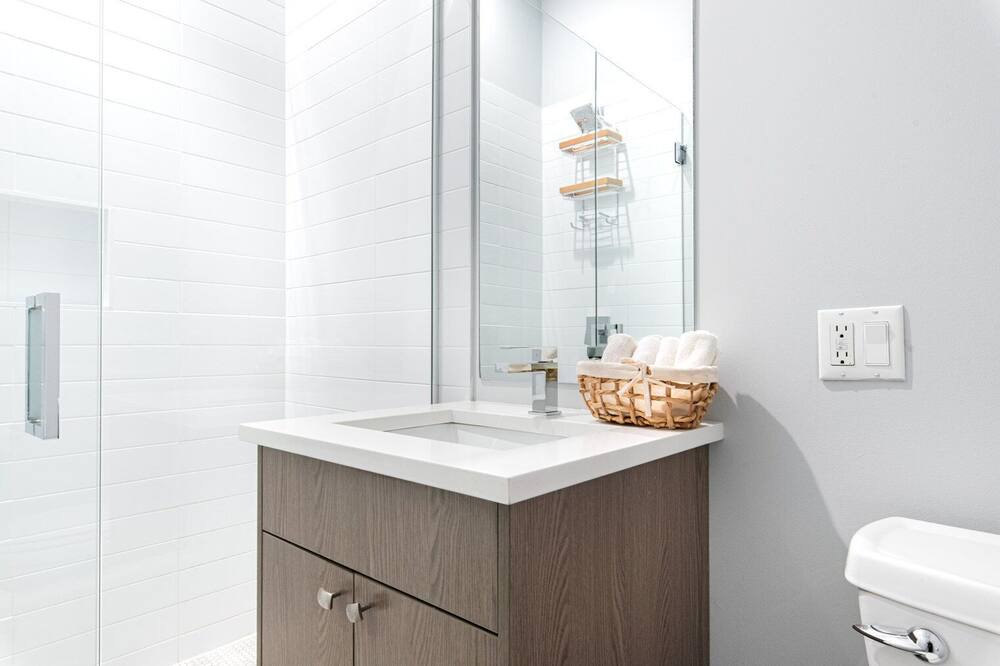 Photo of Bathroom in Noble Square