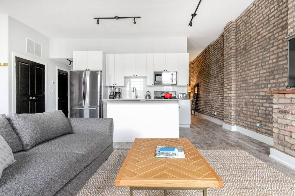 Photo of Livingroom in Wicker Park