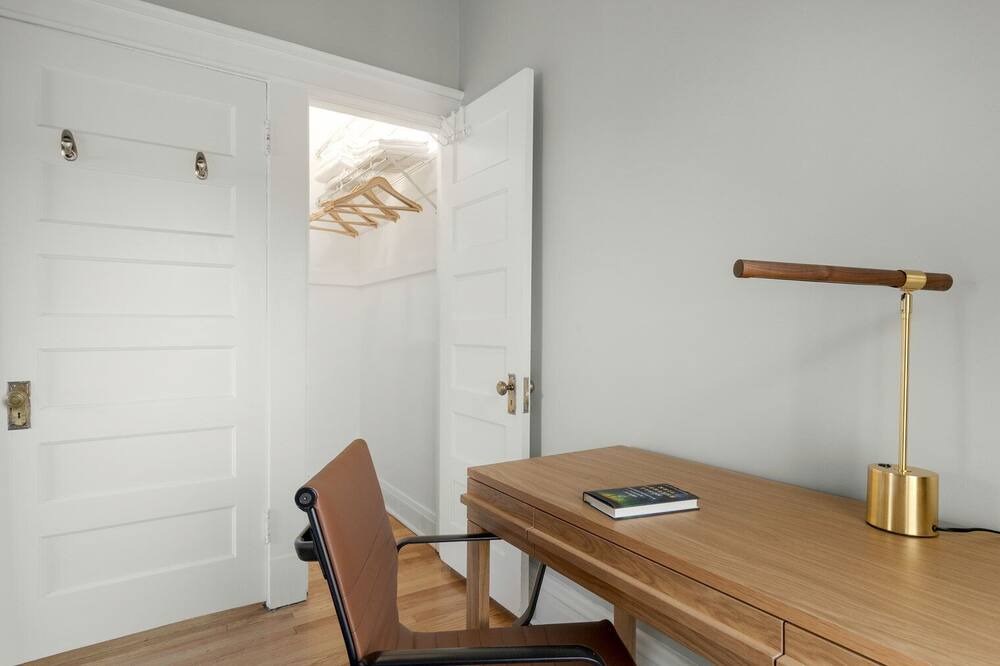Photo of Bedroom in Park West