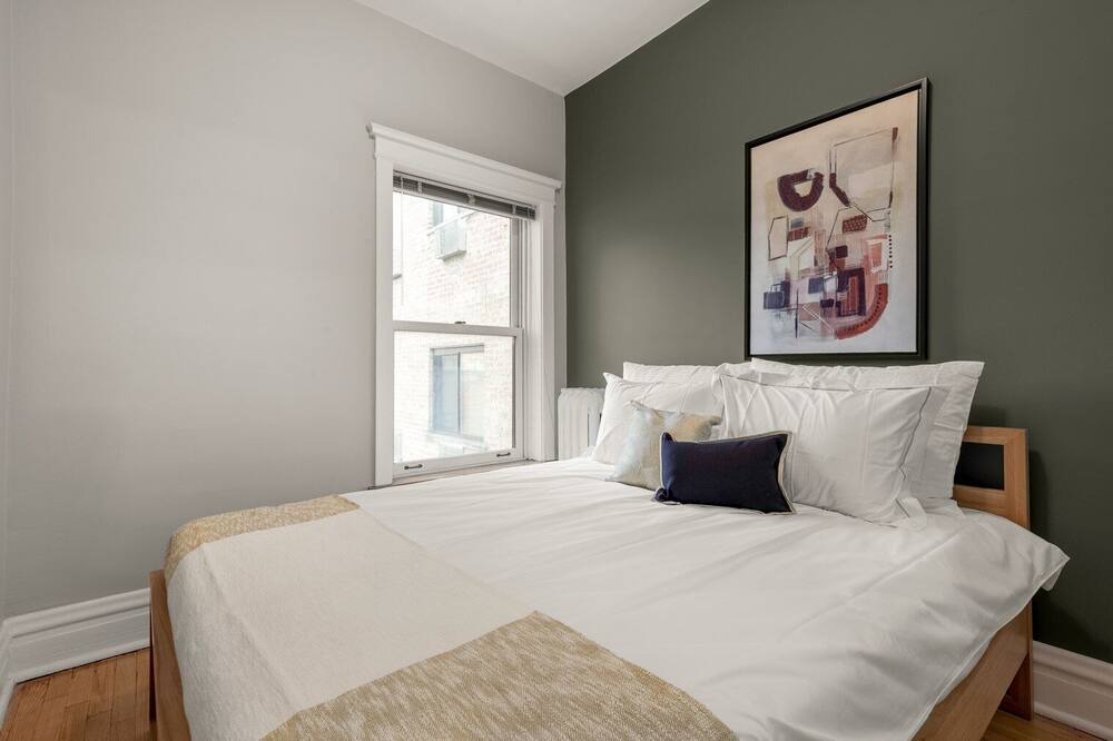 Photo of Bedroom in Park West