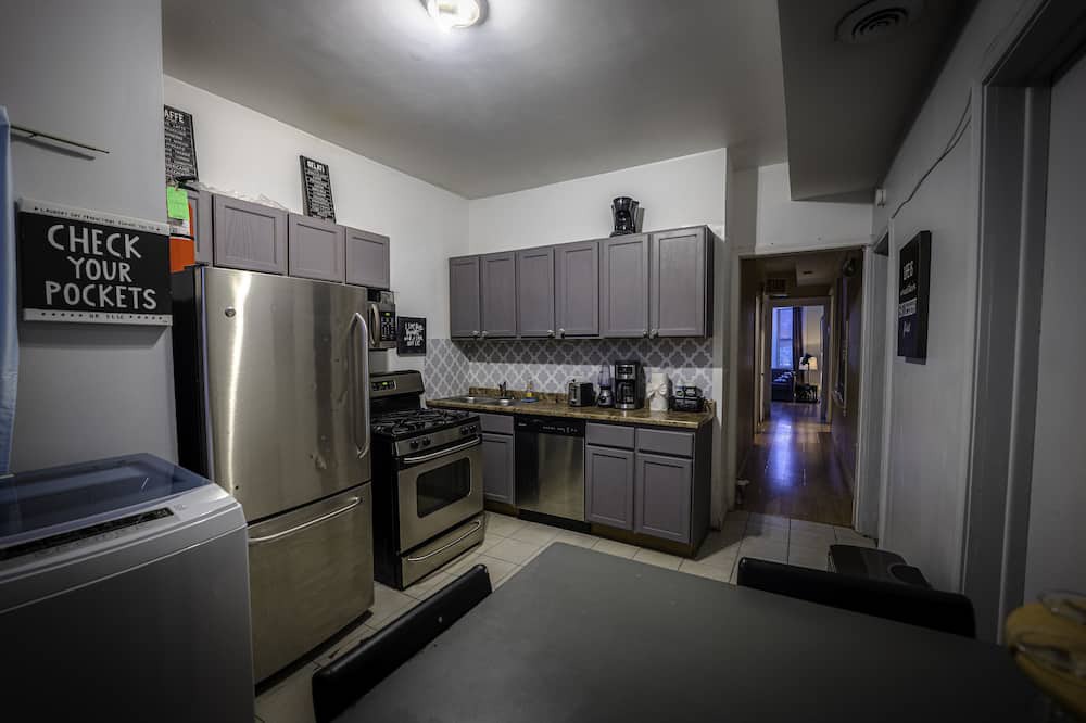 Photo of Kitchen in Pulaski Park