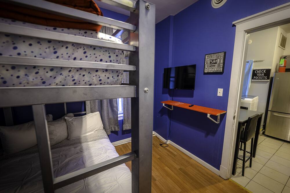 Photo of Bedroom in Pulaski Park
