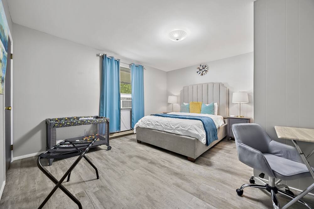 Photo of Bedroom in Montgomery