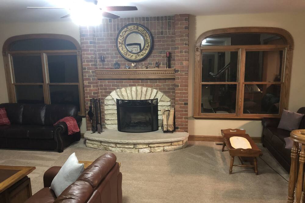 Photo of Livingroom in Newark