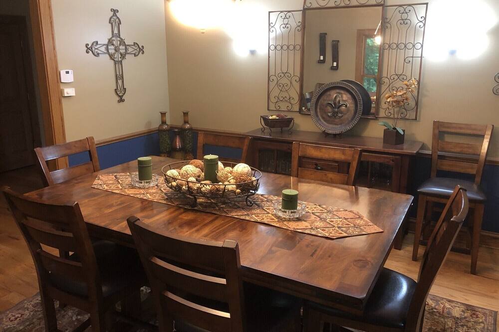 Photo of Livingroom in Newark