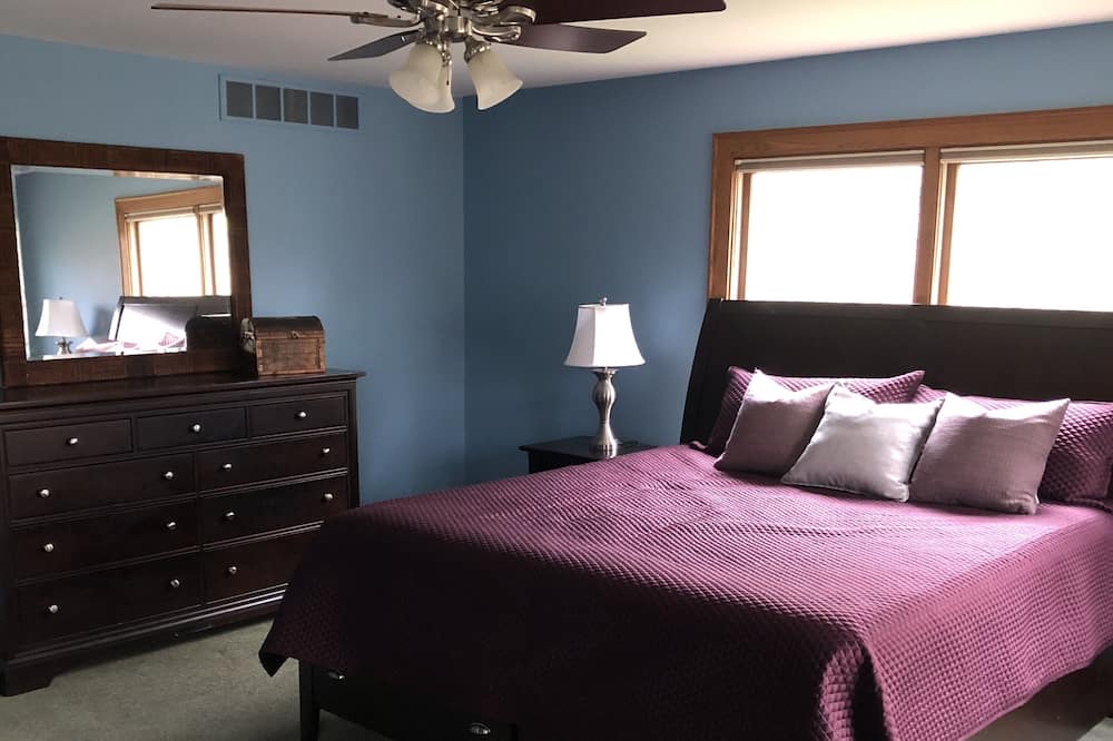 Photo of Bedroom in Newark