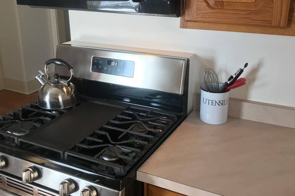 Photo of Kitchen in Village of Lakewood