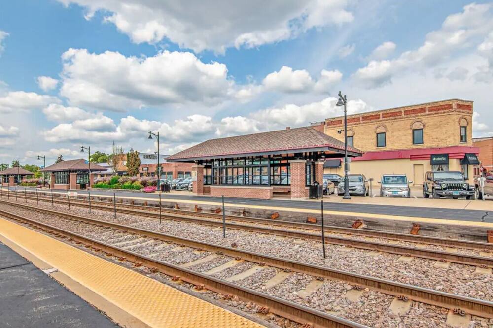 Photo of Outdoor in Village of Lakewood