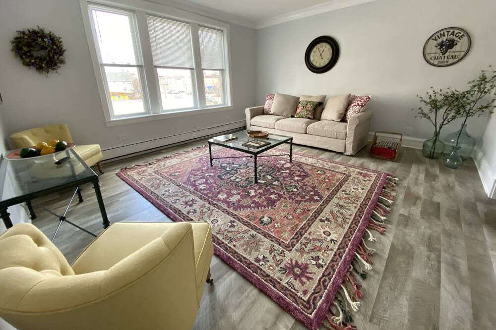 Photo of Livingroom in Forest Park