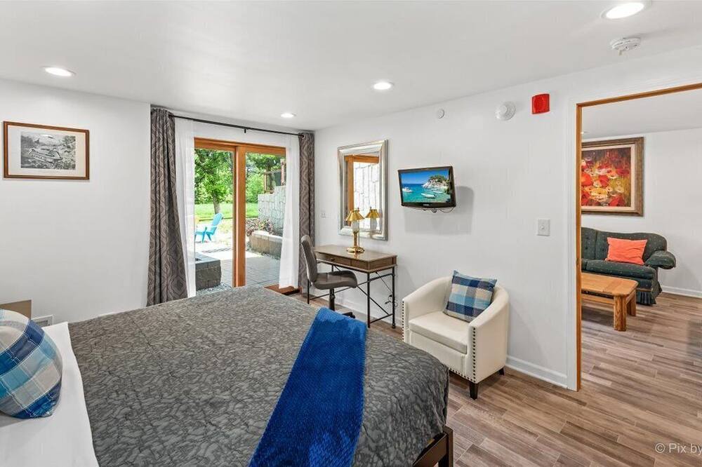 Photo of Bedroom in Plato Center