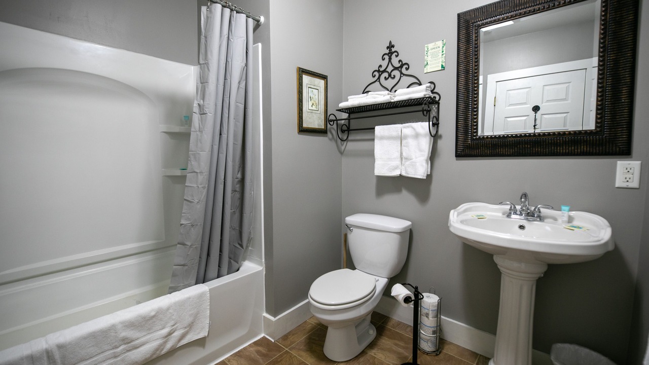 Photo of Bathroom in Nauvoo