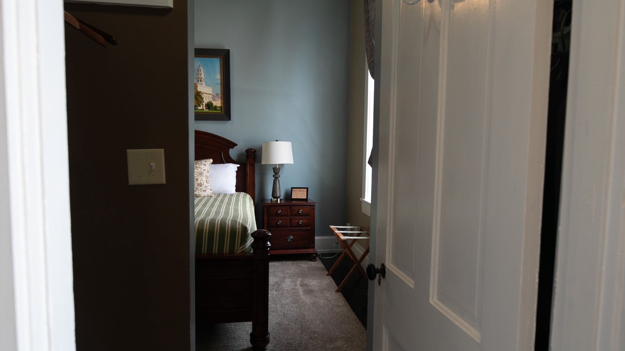 Photo of Bedroom in Nauvoo