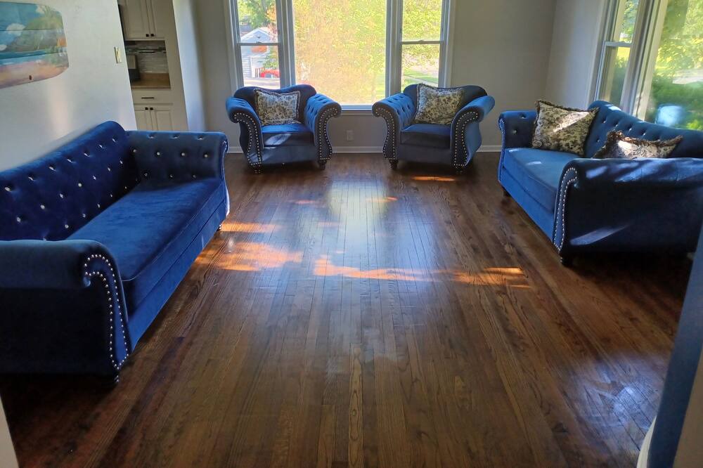 Photo of Livingroom in Huntley