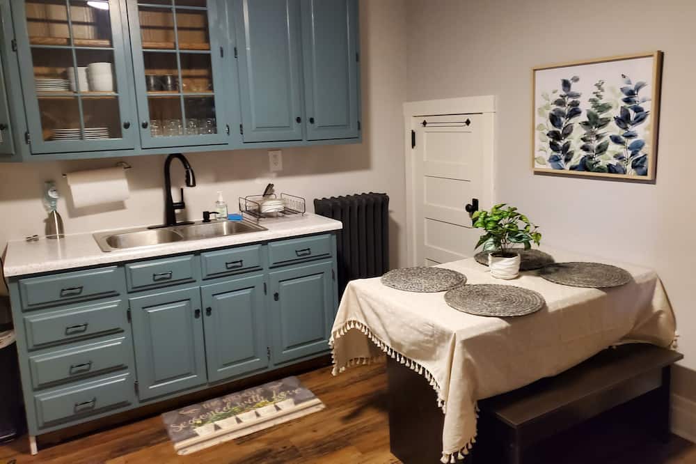 Photo of Kitchen in St. Charles