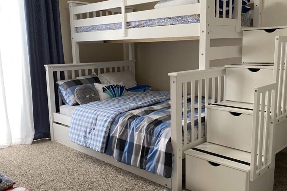 Photo of Bedroom in O'Fallon