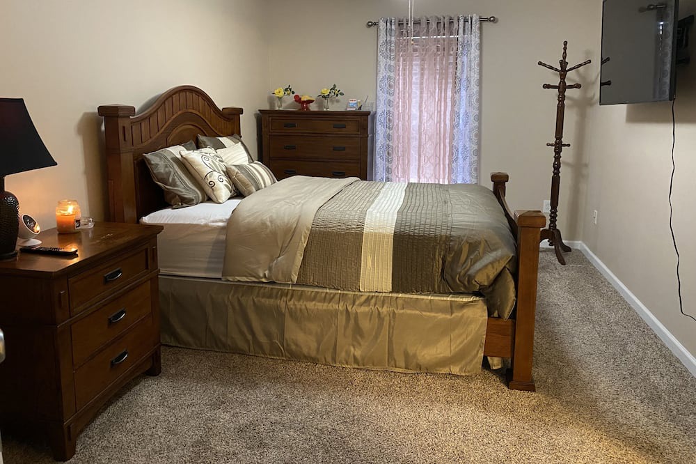 Photo of Bedroom in O'Fallon