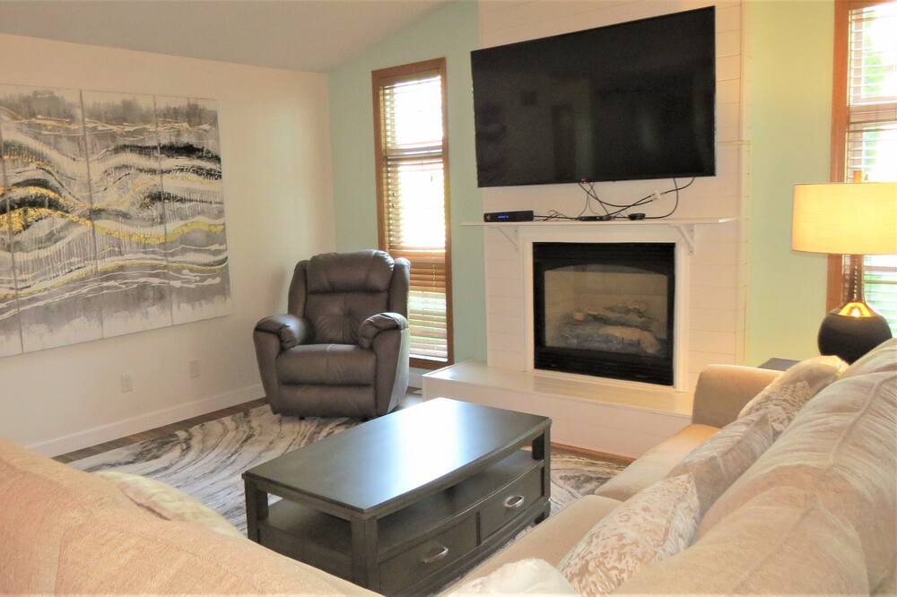 Photo of Bedroom in Savanna