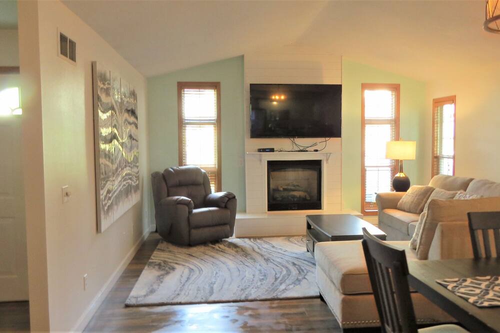 Photo of Livingroom in Savanna