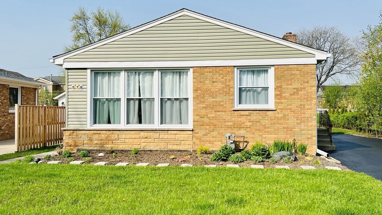 Photo of Outdoor in Highland Park