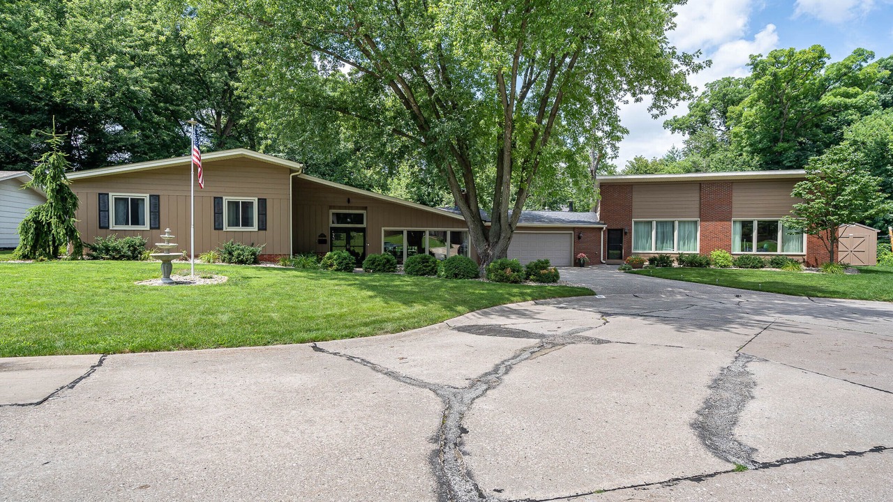 Photo of Outdoor in East Moline