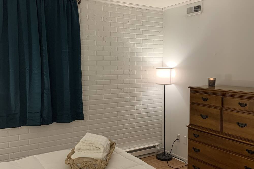 Photo of Bedroom in Hamilton