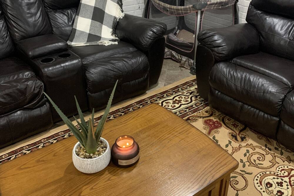 Photo of Livingroom in Hamilton