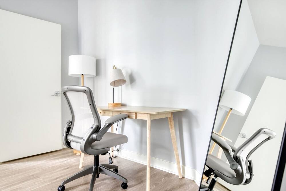 Photo of Bedroom in Arlington Heights
