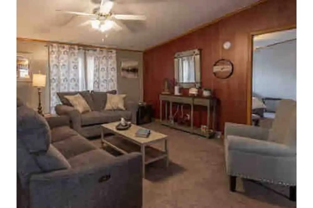 Photo of Bedroom in Benton