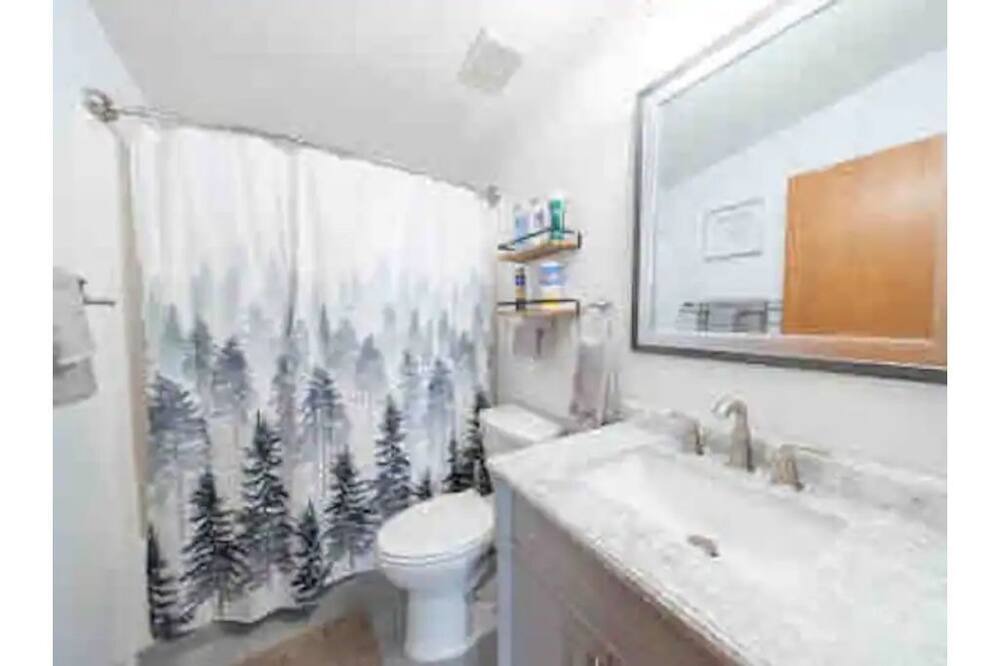 Photo of Bathroom in Benton