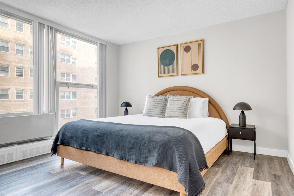 Photo of Bedroom in Edgewater Beach