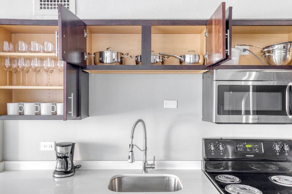 Photo of Kitchen in Edgewater Beach