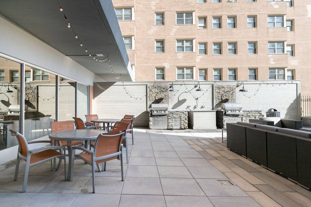 Photo of Patio Balcony in Edgewater Beach