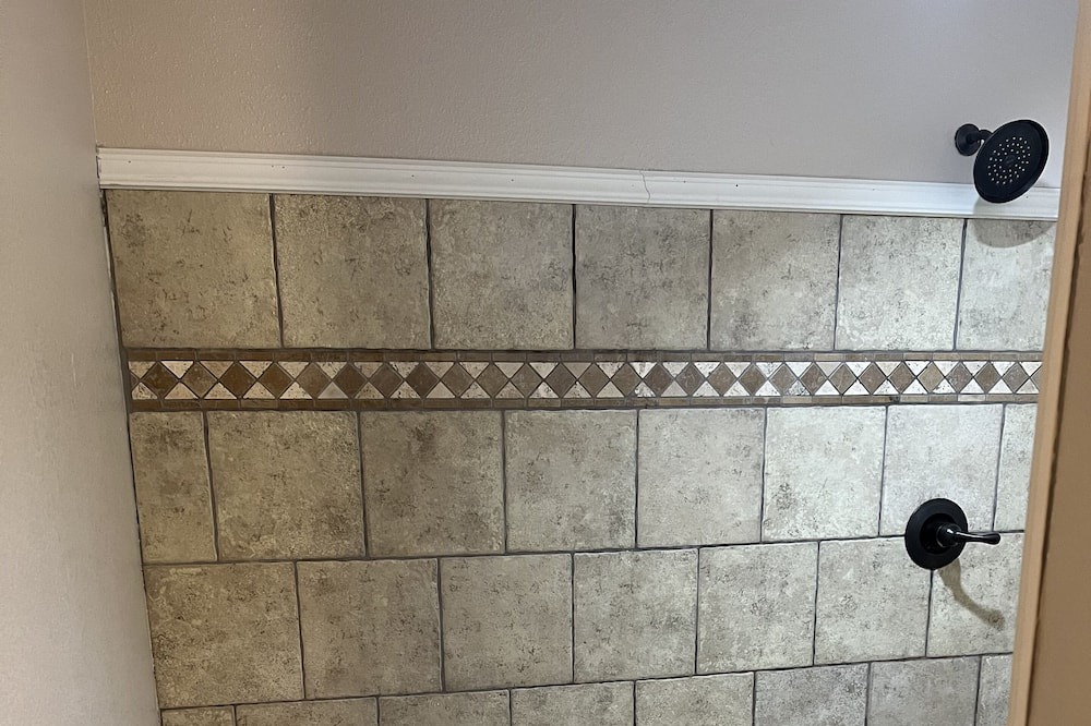 Photo of Bathroom in Akin
