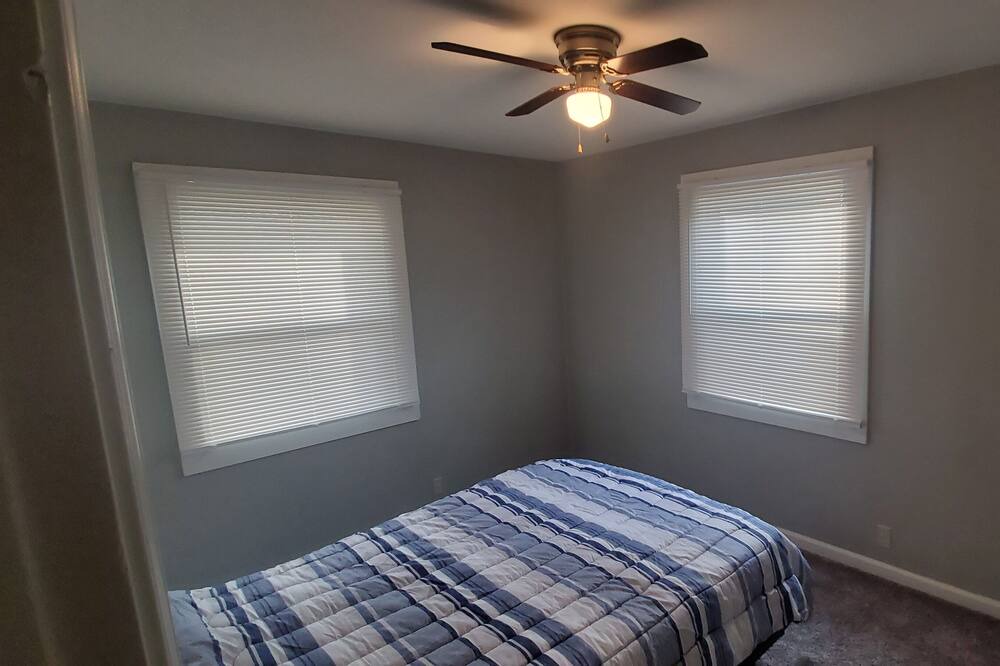 Photo of Bedroom in Champaign