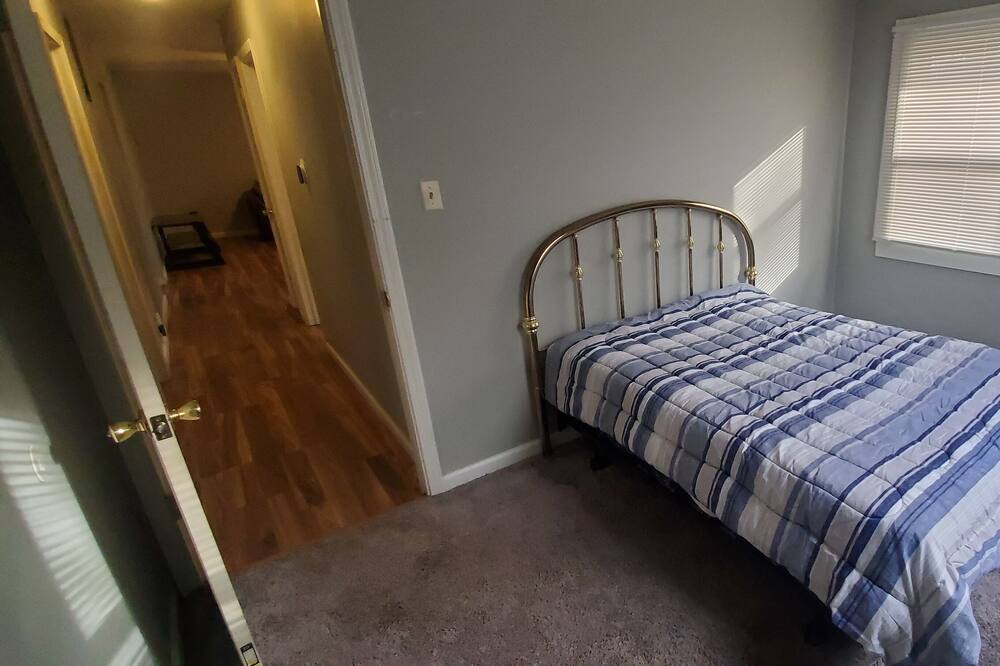 Photo of Bedroom in Champaign